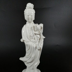 Antique Chinese Guanyin Blanc De Chine Porcelain Figure