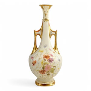 Rare Royal Worcester porcelain vase with hand-painted chrysanthemums and pierced gilt handles, large 41 cm, Aesthetic Movement, 1890