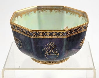 希少なウェッジウッド フェアリーランド ラスター ブローチ | デイジー