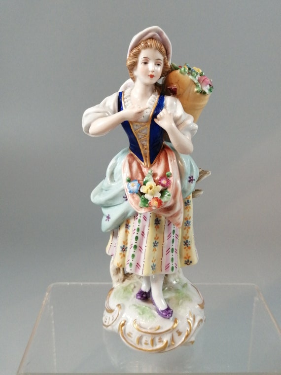 Antique Porcelain Figurine , Red Anchor, Possibly Chelsea 1752