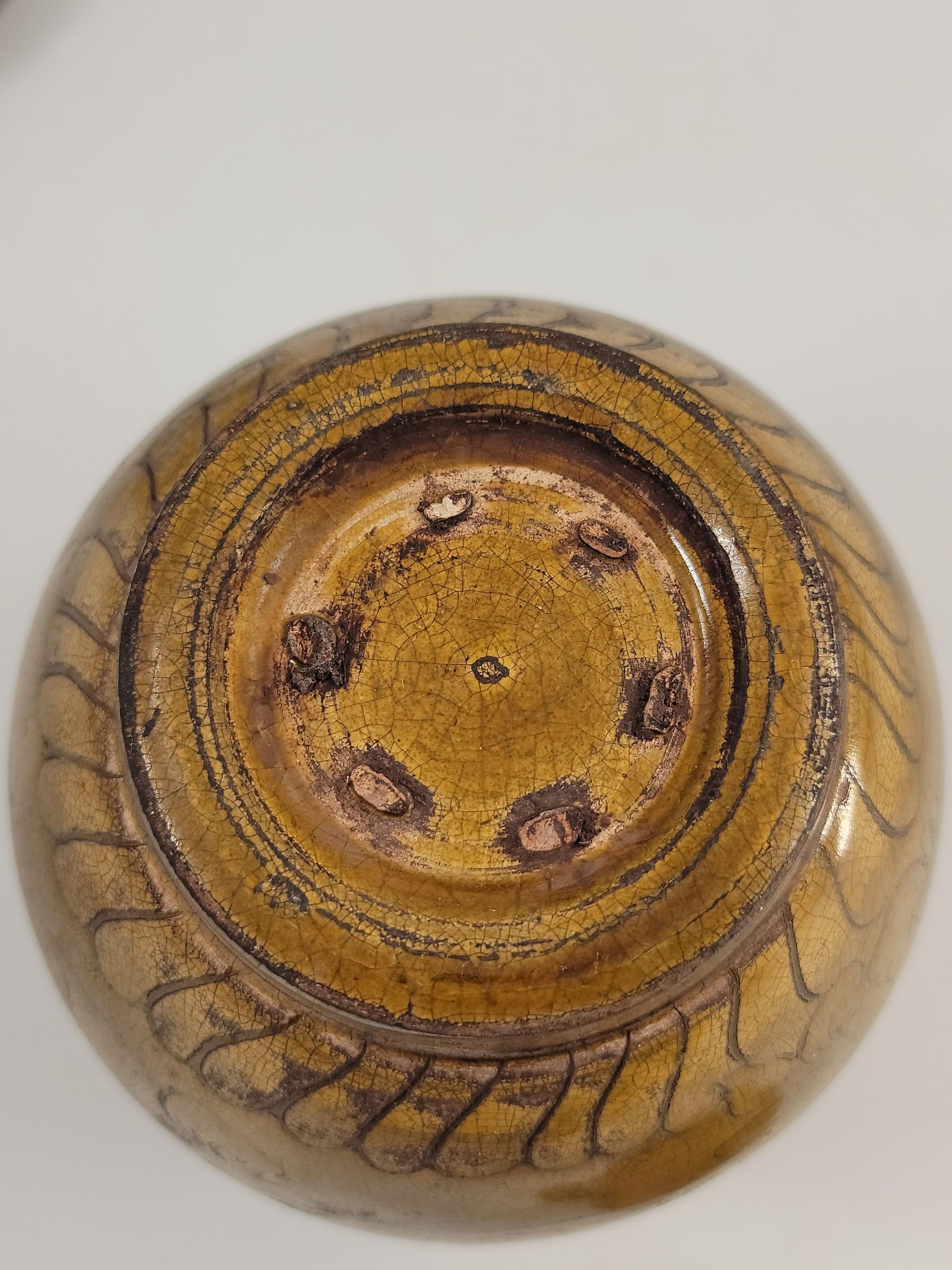 中国の鳥蓋壺 – 19世紀のアンティーク石器容器 – 清朝時代の民芸品
