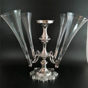 Walker & Hall Antique silver-plated Table Centrepiece, 19th century