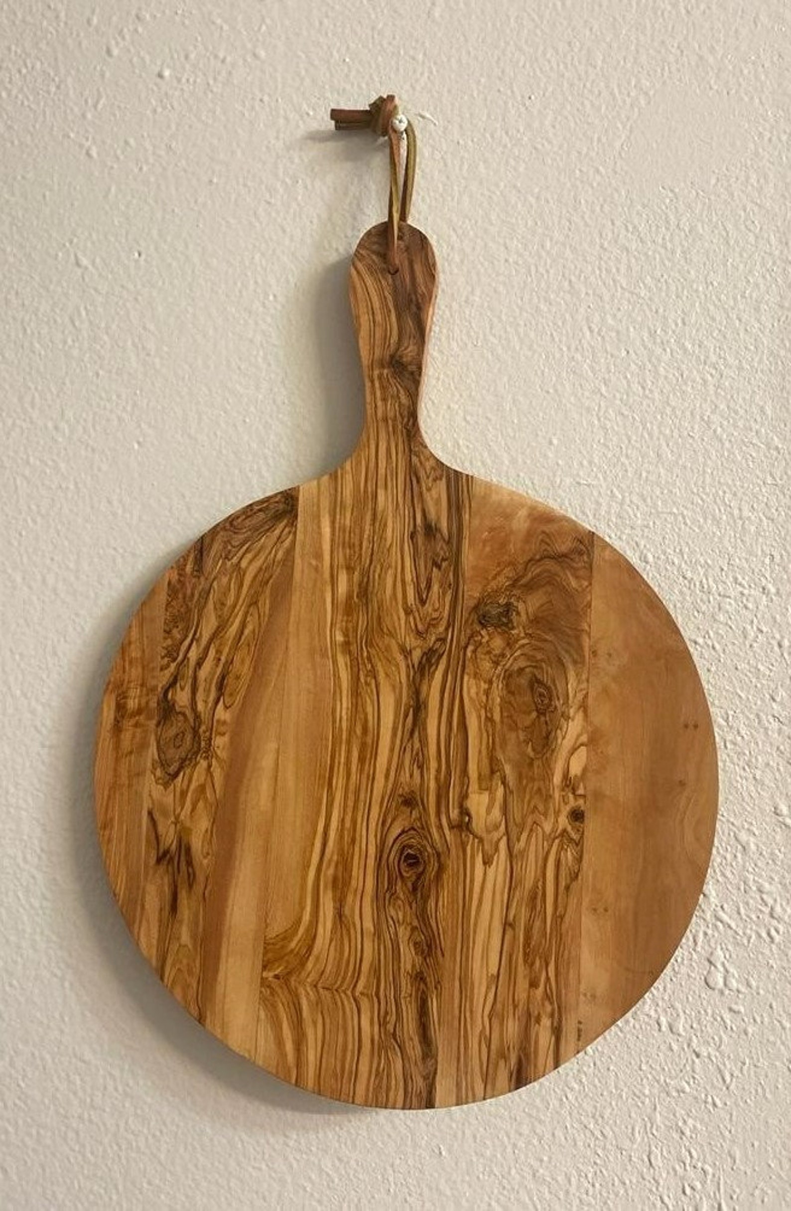 Olive Wood Round Pizza Board/ Charcuterie Board/ Platter Etsy