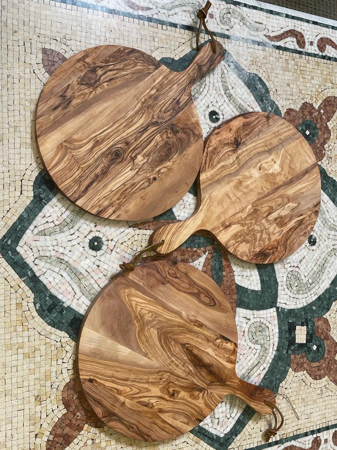 Olive Wood Round Pizza Board/ Charcuterie Board/ Platter Etsy