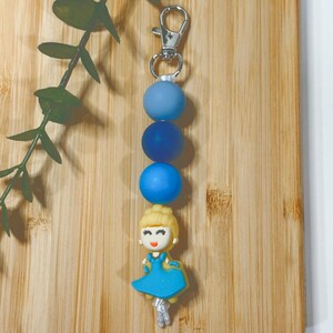 Llavero inspirado en Cenicienta / Adorno para bolso con cuentas de silicona