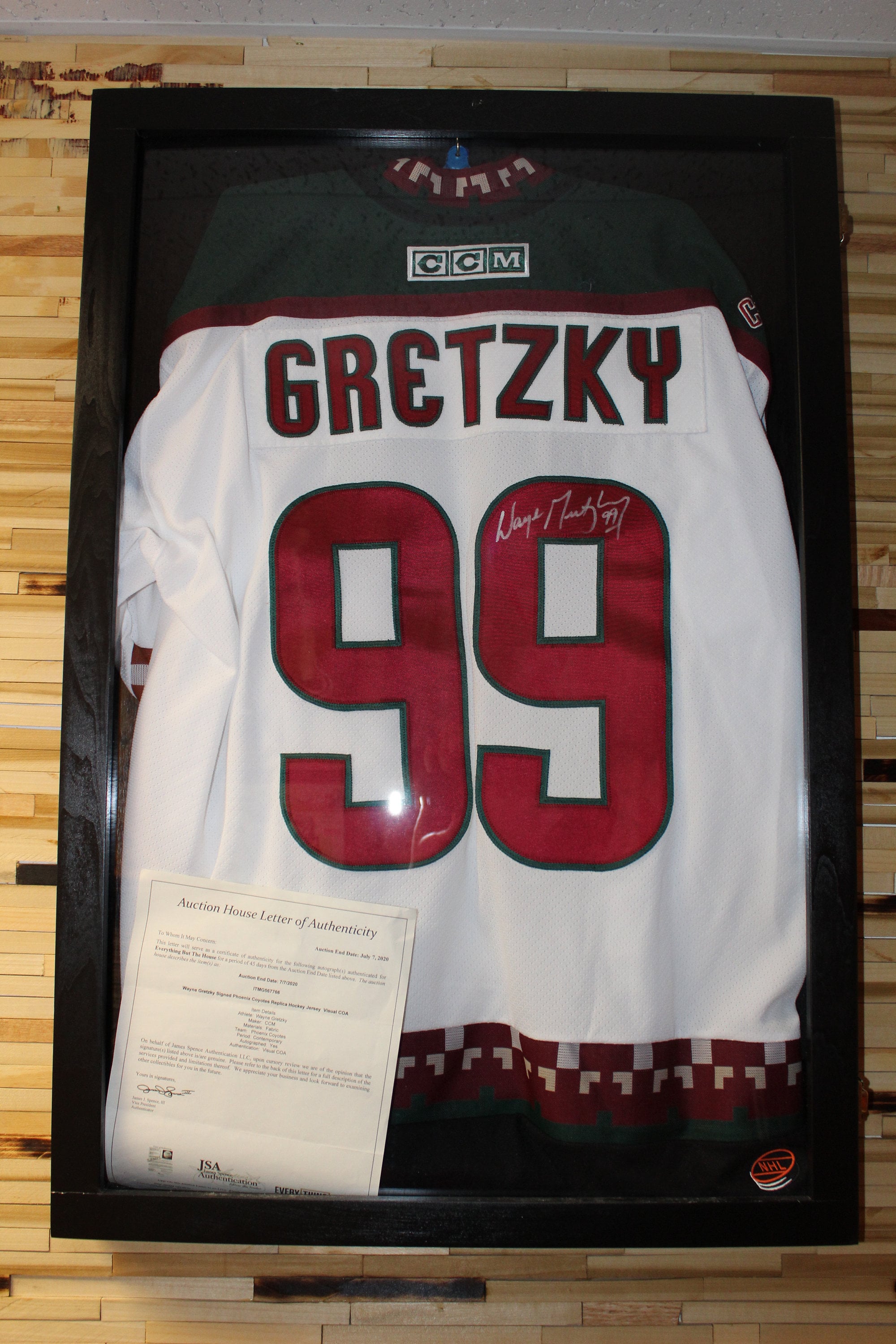 Wayne Gretzky 34x42 Custom Framed Jersey Display