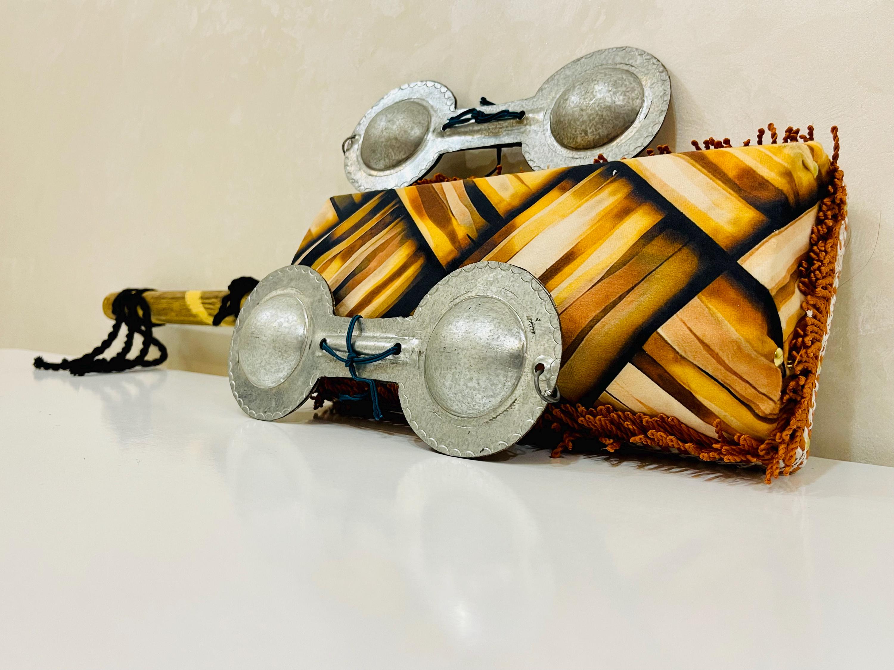 Set Consisting of Guembri and Qraqeb, Moroccan Pro Gnawa