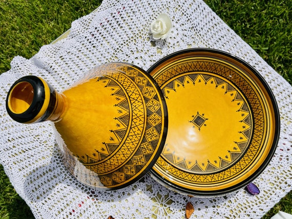 Mooccan Handmade Seving Tagine Exquisite Ceamic Vivid