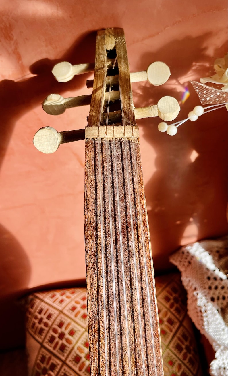 Small Lute Music oud instrument strings tunes, Musical Instrument HandCrafted, Handmade Arabic Oud, Pro Cow Horn Oud image 8