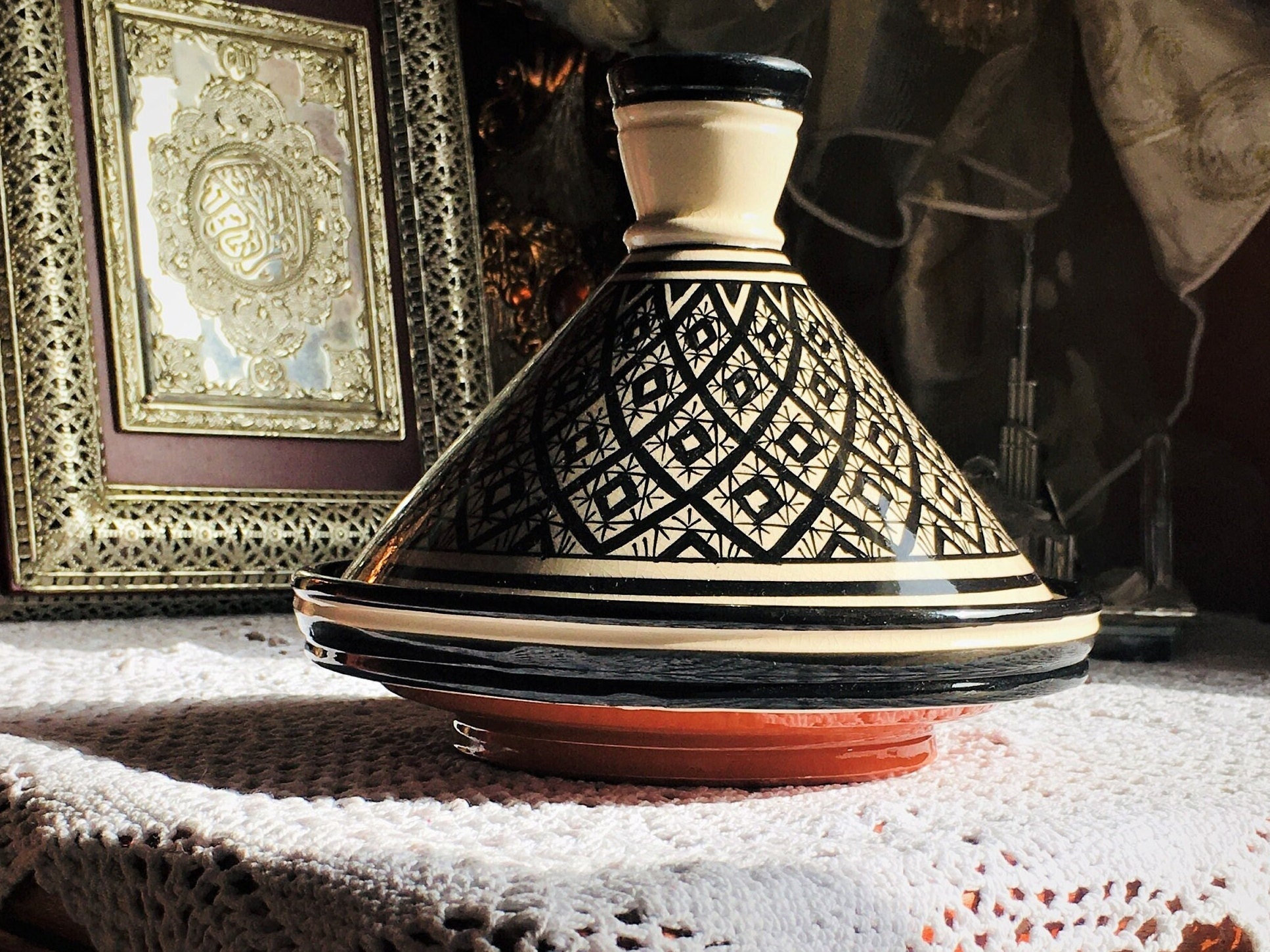 tajine marocain en poterie peinte à la main tajine fait pour cuisiner et servir pot céramique décoratif ustensiles de cuisine