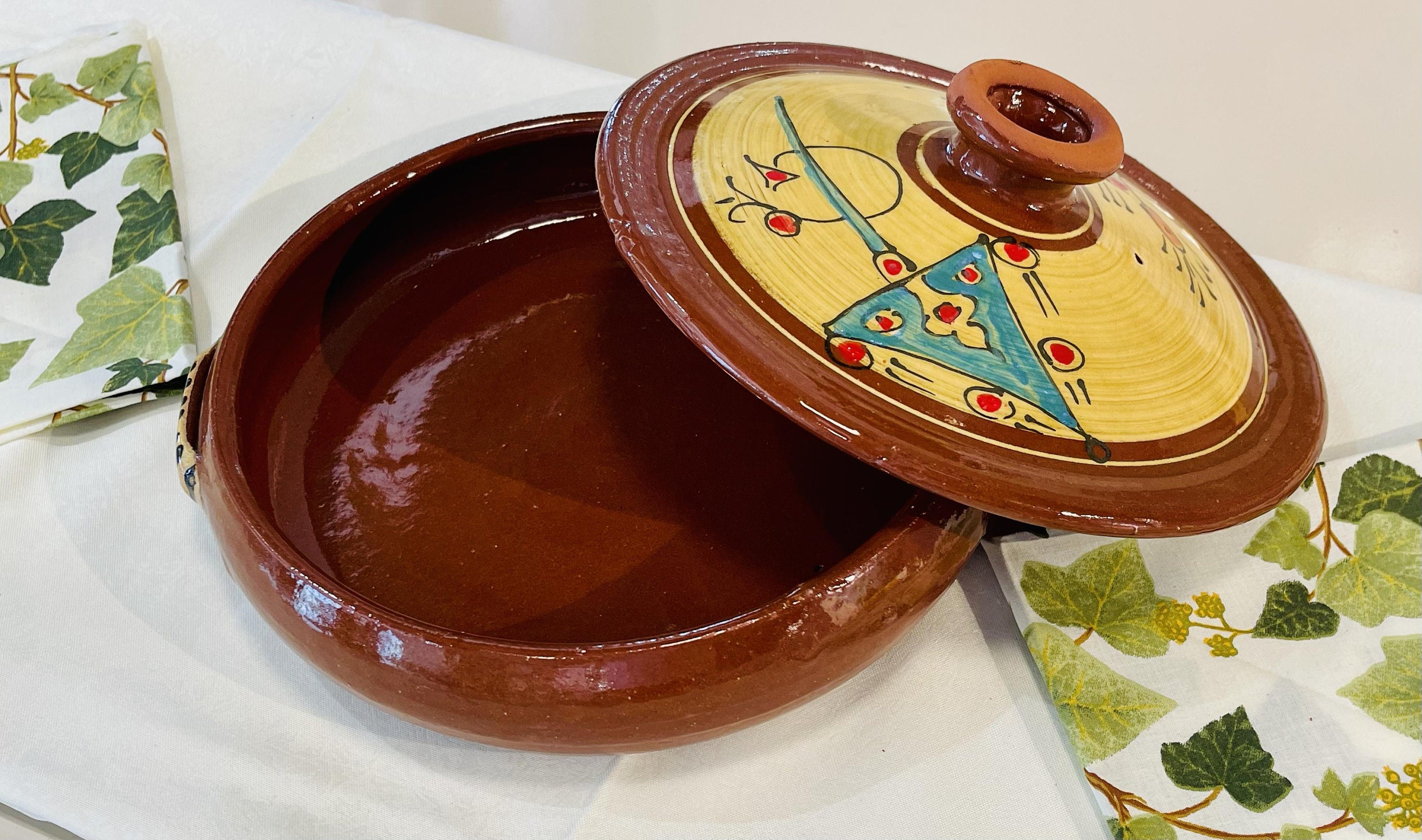 Tajine Marocain Berbère en terre cuite, 27 x 24,5 x 16 cm, casserole traditionnelle faite à la main, 2300 g