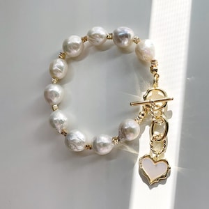 ブレスレット The Baroque Pearl and ME Heart Bracelet Baroque Pearls Bracelet With Heart Toggle, Heart Bracelet