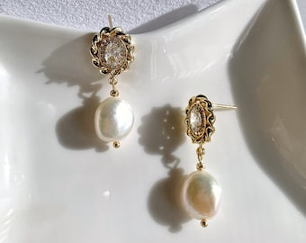 Freshwater Baroque Pearl Drop Earrings. Vintage Dangle Earrings. Everyday Earrings. Wedding Bridal Pearl Earrings. Bridesmaids Gift.