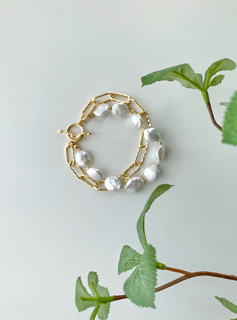 Freshwater Coin-Shaped Baroque Pearl Bracelet. High Luster Pearl Bracelet. Link Chain Toggle Bracelet. Gift For Her. Wedding Bridal Gift. image 7