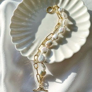 Freshwater Coin-Shaped Baroque Pearl Bracelet. High Luster Pearl Bracelet. Link Chain Toggle Bracelet. Gift For Her. Wedding Bridal Gift. image 4