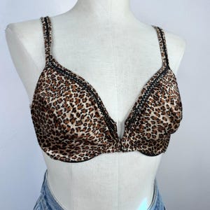 Vintage 90s Warners Leopard Bra 38B Bright Shine Satin Animal Print Y2K Lingerie