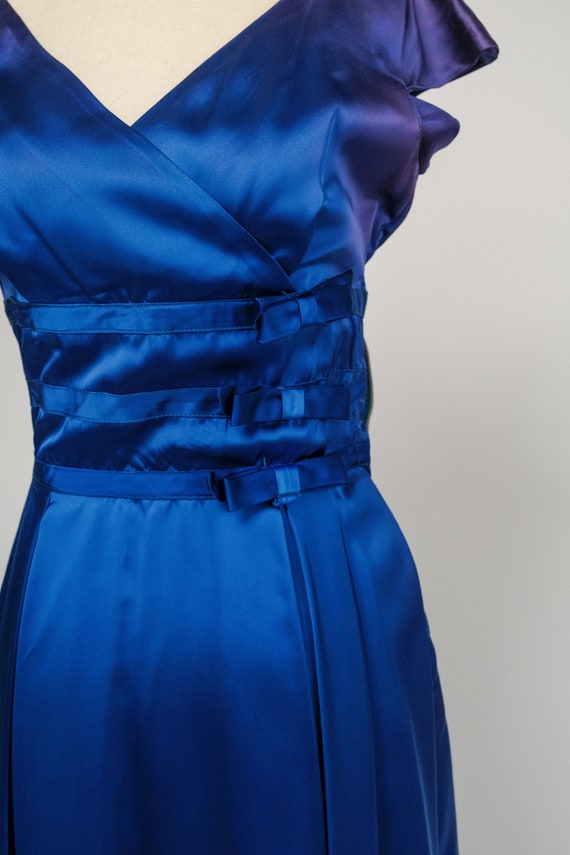 Stunning 1950’s blue satin fit and flare dress by… - image 3