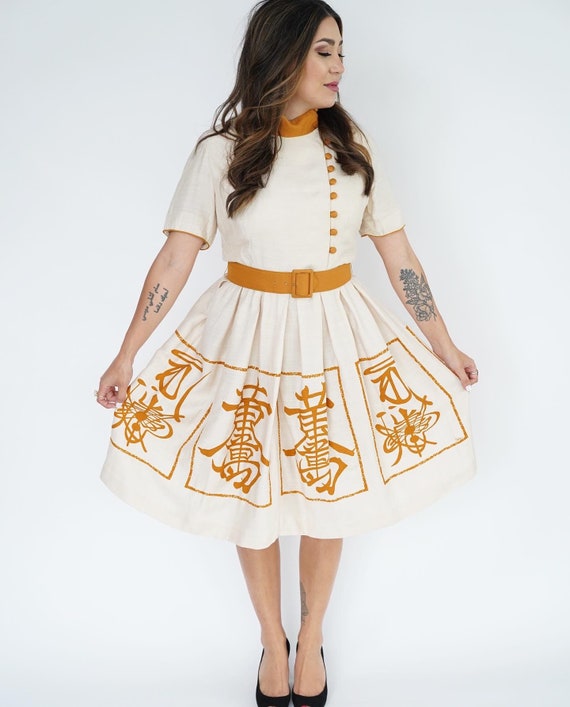 Gorgeous 1970’s Vintage Alfred Shaheen Cream and … - image 3