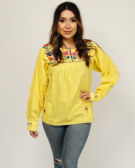 Beautiful bright yellow 70’s cotton embroidered l… - image 1