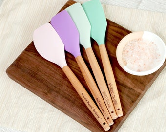 Personalized Spatula | Housewarming Gift| Baking Gift | Cooking Gift | Baking Kit | Silicone Spatula |Christmas Gift for Mom|Christmas Gifts