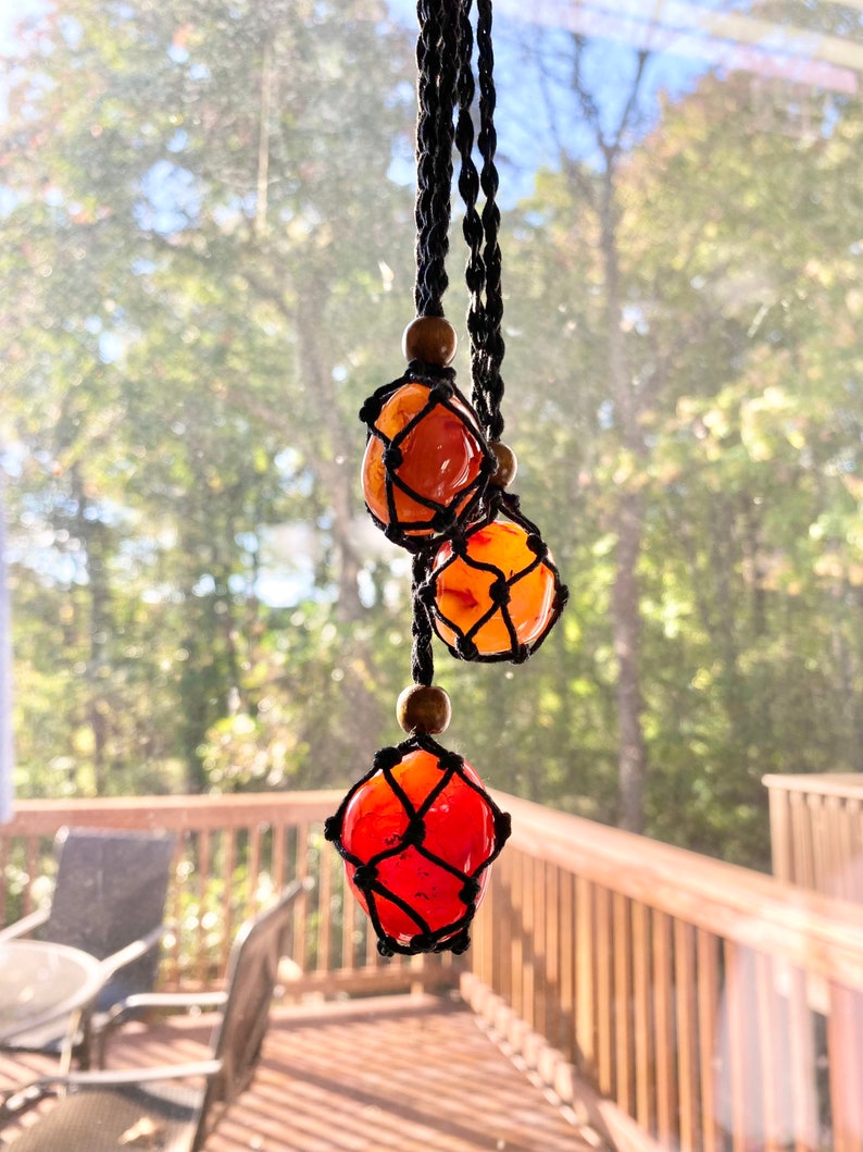 carnelian w/black macrame