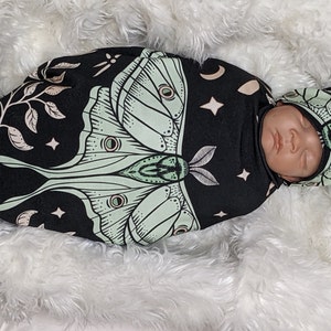 Ropa de bebé de bruja, manta de polilla lunar con sombrero o diadema, tejido verde lunar sobre negro para un ajuste suave y relajante, otoño, Halloween para bebé