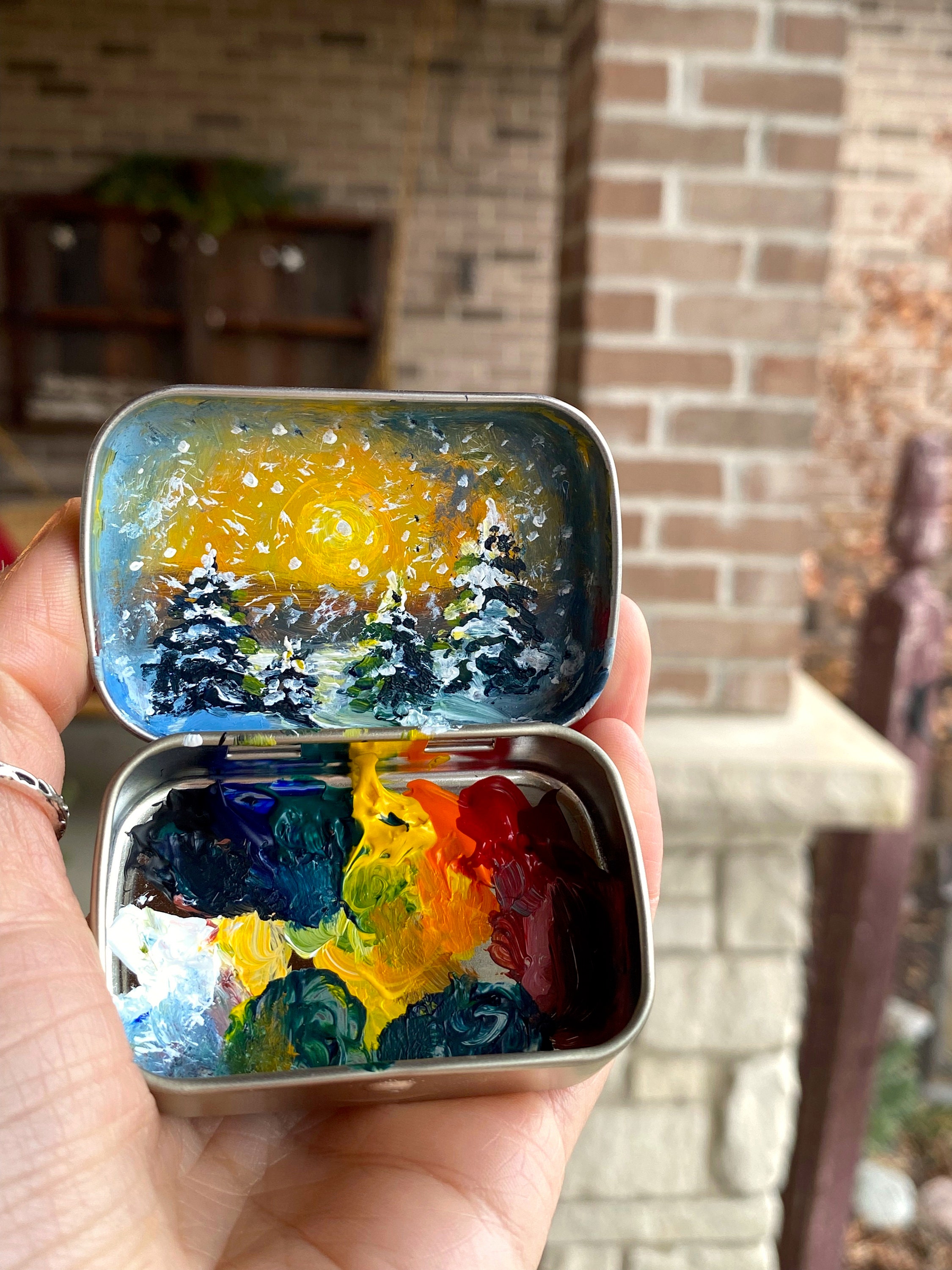 She Paints Tiny Masterpieces in Her Empty Altoids Tins
