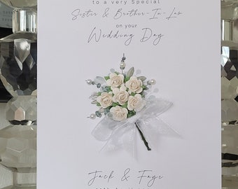 Zus en zwager gepersonaliseerde trouwdagkaart, witte bloemboeket trouwkaart, bruid en bruidegom kaart, naar de nieuwe Dhr. en Mevr. kaart