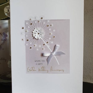 Carte d’anniversaire de mariage de fleurs d’or, carte d’anniversaire de mariage 50e, carte d’anniversaire de noces d’or, carte d’anniversaire d’or, 50e carte d’anniversaire d’or