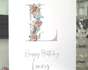 Carte d'anniversaire personnalisée initiale, fleurs en papier roses 3D