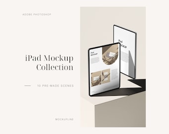 Op de afbeelding: Twee iPad-mockups met witte achtergronden en de tekst "iPad Mockup" op elk scherm. De iPads staan op een beige oppervlak met schaduwen. De tekst "iPad Mockup Collection" en "10 Pre-Made Scenes" staat aan de linkerkant van de afbeelding.