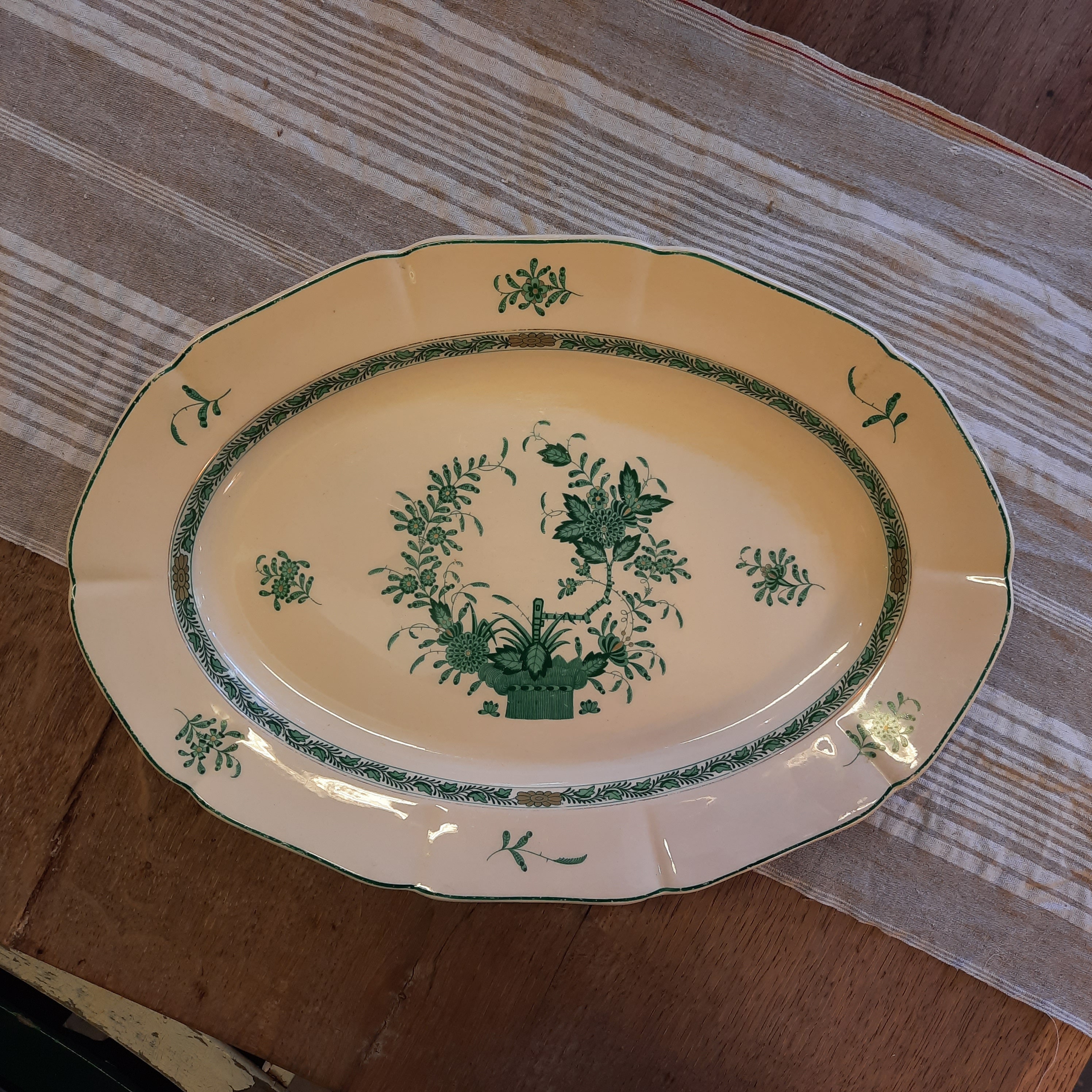 Grand Plat à La Corbeille de Fleurs, Vers 1920/30
