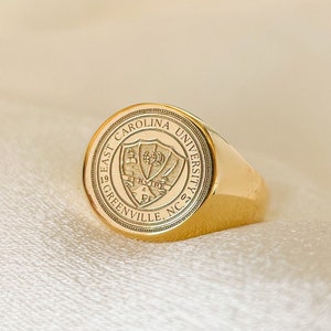Graduation Gift For Her, College Crest Ring, Coat Of Arms, School Ring, Graduation Ring, Personalized Ring, Silver, Gold and Rose Gold, XW29
