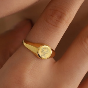 Birth Flower Ring, Signet Ring, Dainty Ring, Flower Ring, Custom 14K Gold Signet Ring, Gift For Her, Christmas Gift, XW23