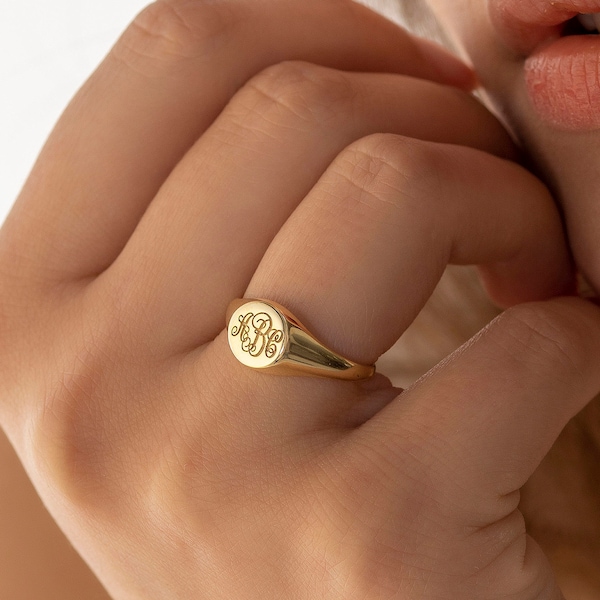 Anello con monogramma con sigillo in oro 14K, anello con sigillo in oro iniziale, anello personalizzato, regalo per lei, regali per la festa della mamma, XW30