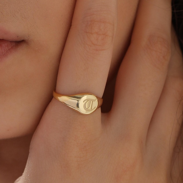 Personalized Initial Signet Ring, Old English, Sterling Silver