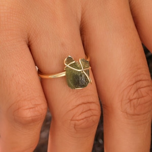 Moldavite Ring, Crystal Ring, Genuine Moldavite MLD-R