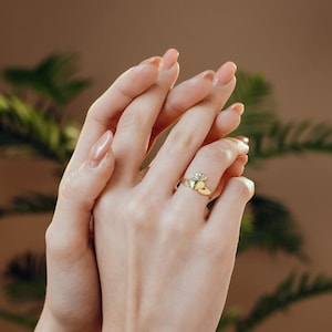 14K Gold Filled Claddagh Ring, Tiny Celtic Irish Personalized Promise Ring, Birthday Gifts, XW117