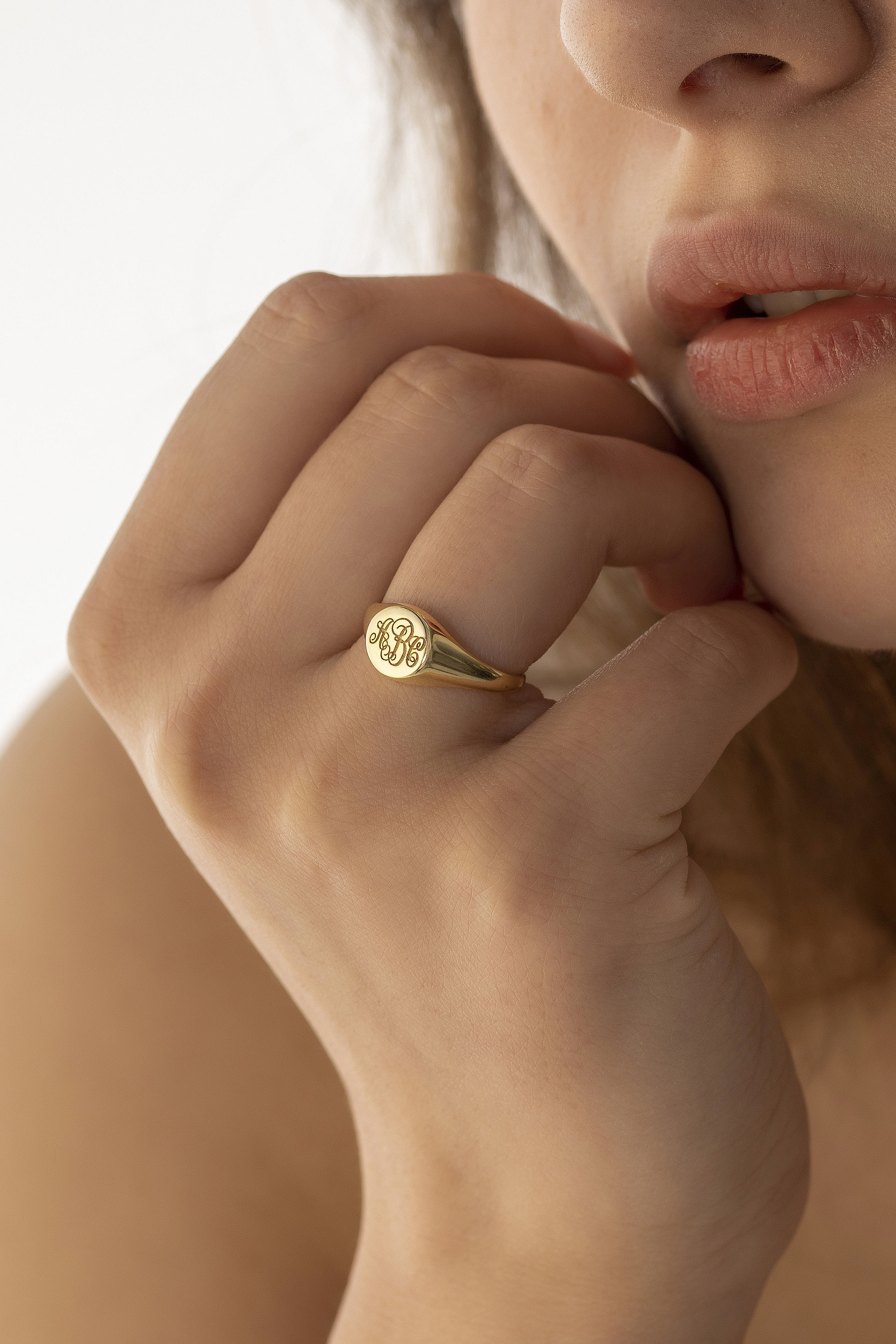 14K Gold Filled Signet Monogram Ring, Initial Gold Signet Ring, Personalized Ring, Gift for Her, Mothers Day Gifts, XW30
