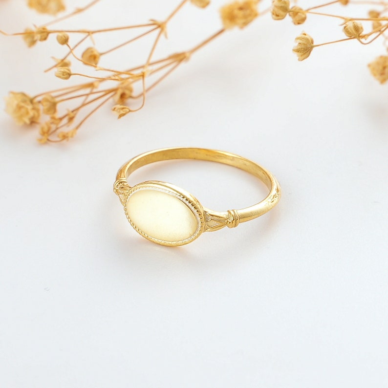 Birth Flower Ring, Bridesmaid Gifts, Family Birth Flower Signet Ring, Floral Jewelry, Personalized Ring, Christmas Gift for Her, XW162 image 4