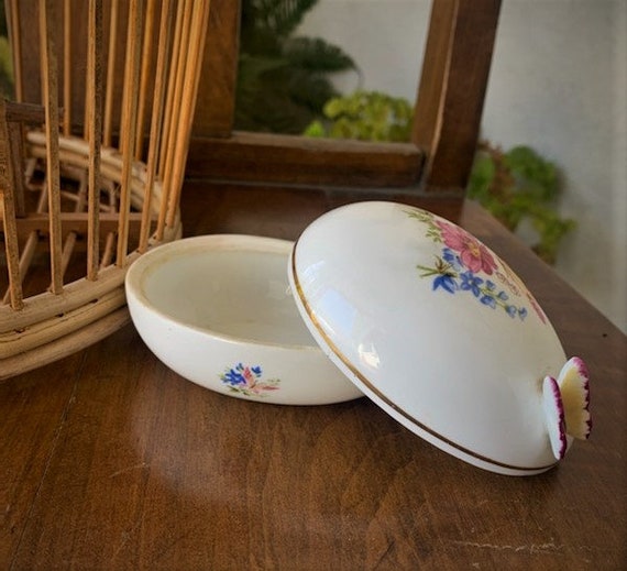 Porcelain Butterfly Trinket Dish - image 3