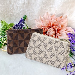 Brown Paper Jewelry Pouches For Sale Set With Keychain Card Holder
