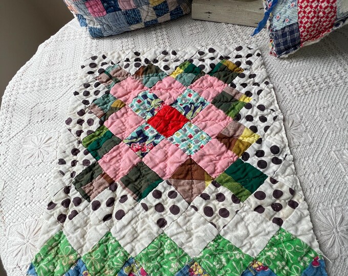 Vintage Patchwork Quilt Block: Hand-quilted Cotton Fabric, 1930s ...