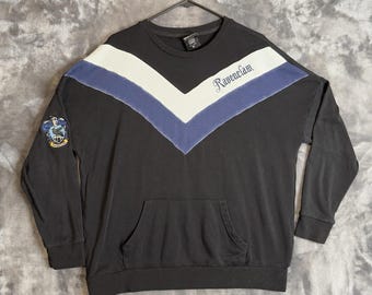 Harry Potter Long Sleeve Medium Ravenclaw Embroidered Logo Patch Front Pocket