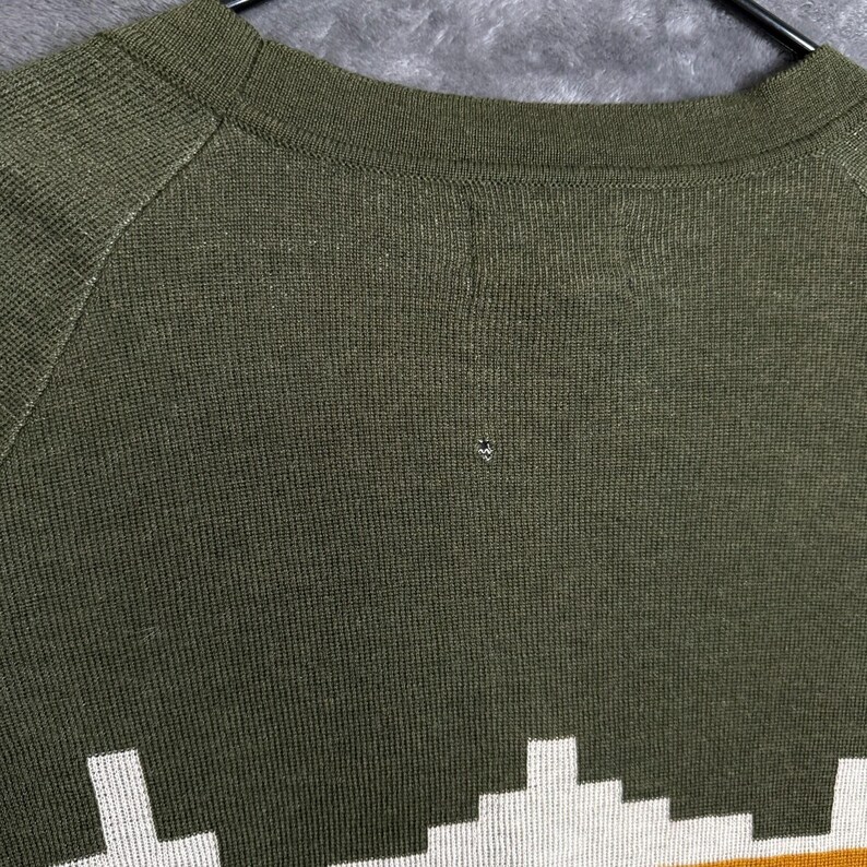 Cardigã feminino Pendleton verde com estampa azteca em lã merino e decote em V, tamanho pequeno, estilo western. imagem 10