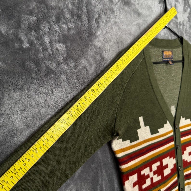 Cardigã feminino Pendleton verde com estampa azteca em lã merino e decote em V, tamanho pequeno, estilo western. imagem 8
