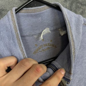 Suéter Tommy Bahama masculino tamanho XL azul com zíper até o peito e gola alta em malha waffle. imagem 5