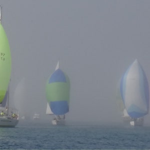 Journal de bord du capitaine, pages du journal de croisière nautique quotidien du marin : dossier complet pour les pilotes de navires, tous les voiliers et yachts.