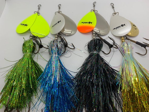 Double 8 Bladed Bucktail -  Canada