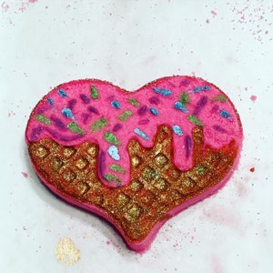 Ice Cream Heart Melt Bath Bomb